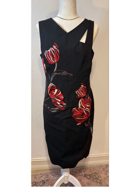 Karen Millen Black & Red embroidered Floral Sleeveless Sheath Dress Size 10